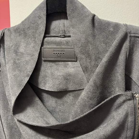 Blanknyc Faux Suede washable zippered jacket M
NWOT - Picture 2 of 11
